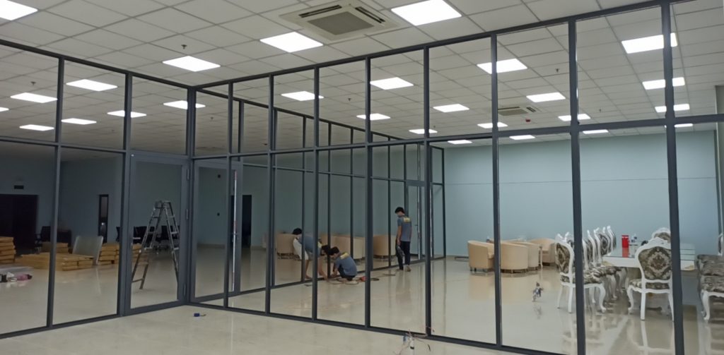 thi công vách kính tại thanh hóa